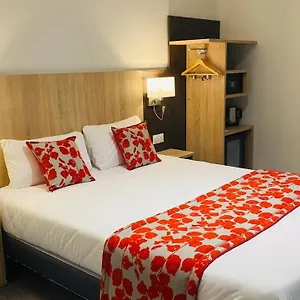 2* Hotel Martinez